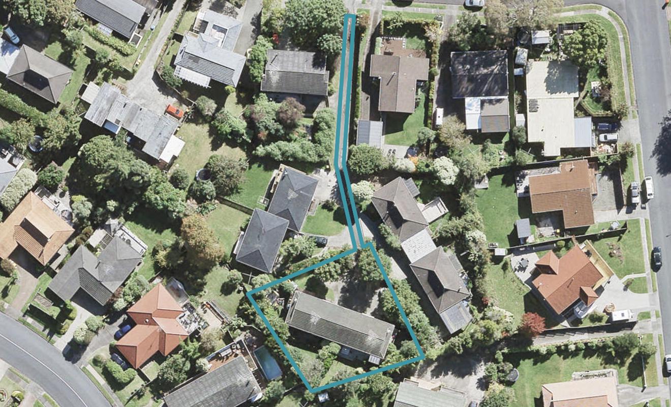 2/8 Sandiacre Way, Browns Bay, Auckland - Carousel 1