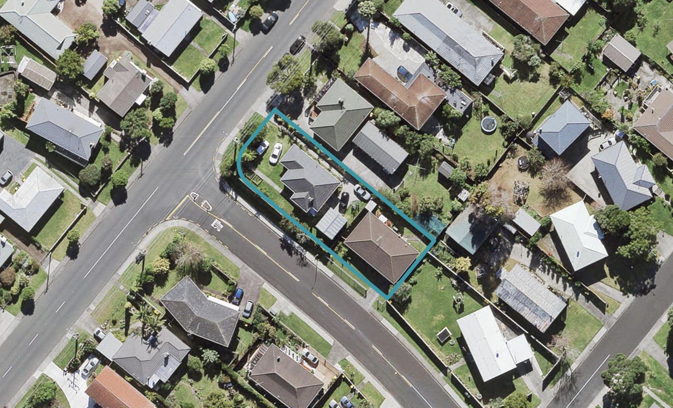 2 Addison Drive, Glendene, Auckland - Carousel 1