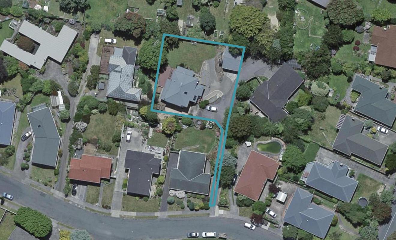 5 Nuffield Street, Tawa, Wellington - Carousel 1