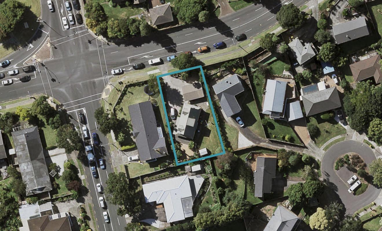 81 Redoubt Road, Goodwood Heights, Auckland - Carousel 1