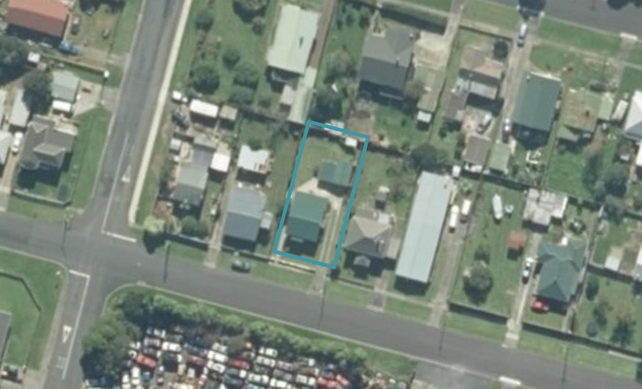 11 Junction Road, Paeroa, Paeroa - Carousel 1