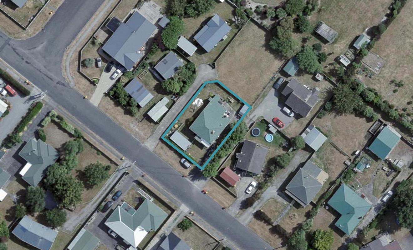 12A Charles Street, Carterton - Carousel 1