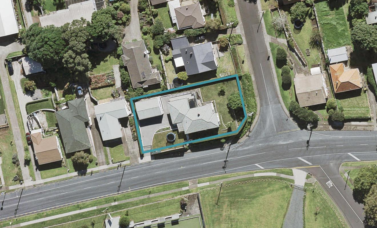 20 Taylor Road, Mangere Bridge, Auckland - Carousel 1