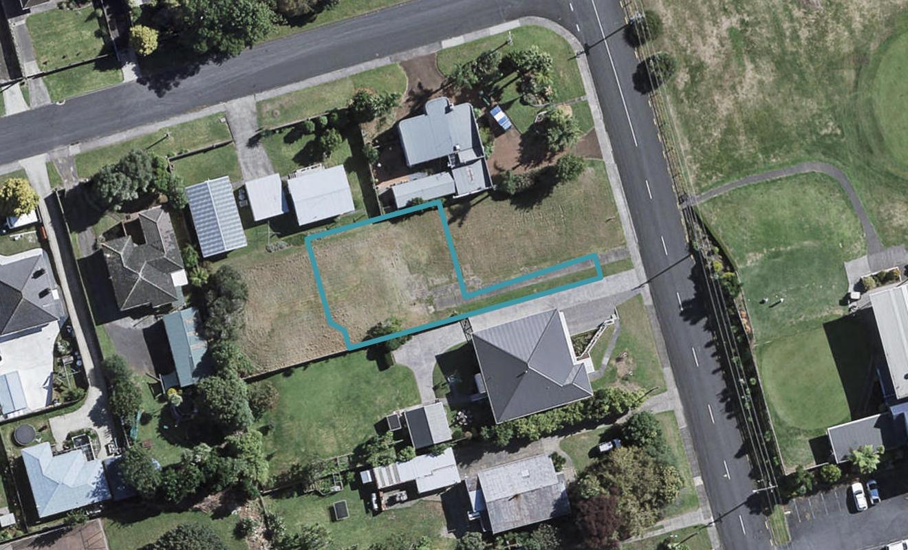 14B Racecourse Road, Waiuku, Waiuku - Carousel 1