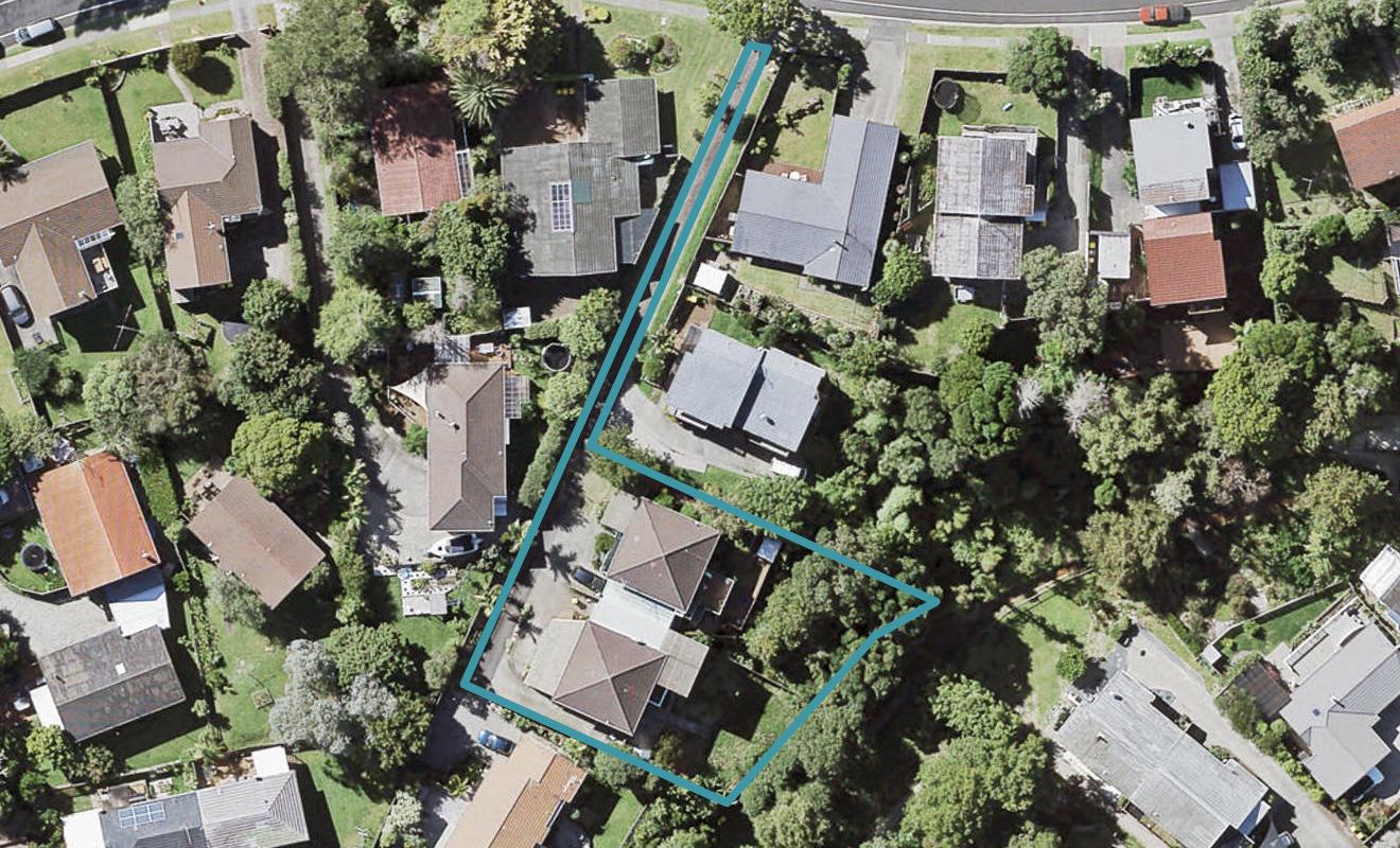 2/24 JOHN DOWNS DR, Browns Bay, Auckland - Carousel 1