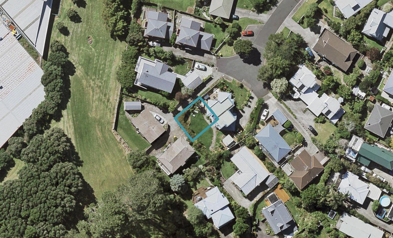 10C Mira Place, Windsor Park, Auckland - Carousel 1