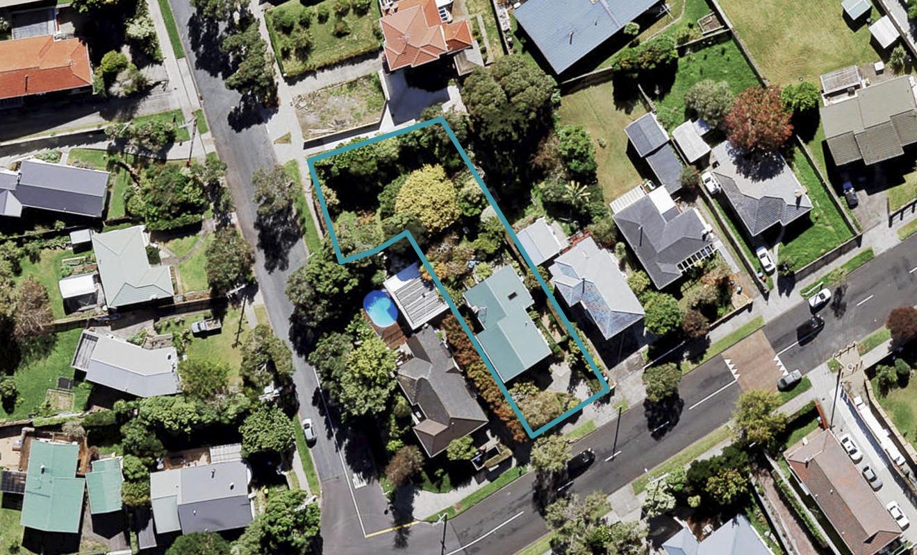 43 Connaught Street, Blockhouse Bay, Auckland - Carousel 1