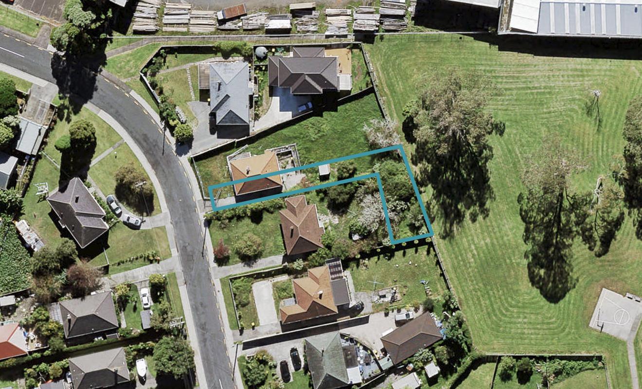 6/6 Hill Crescent, New Lynn, Auckland - Carousel 1