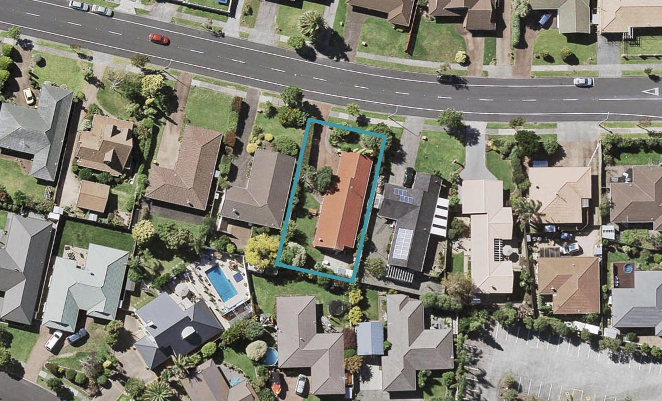 10 Golfland Drive, Golflands, Auckland - Carousel 1