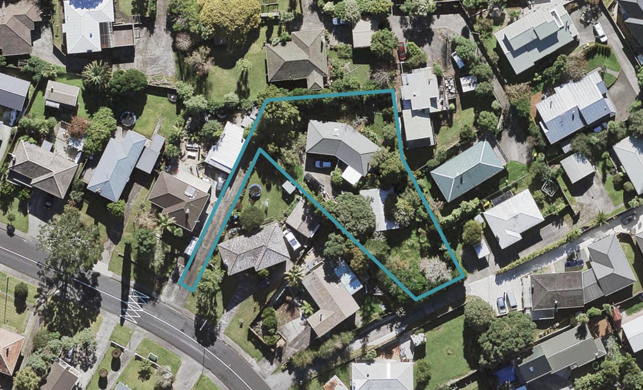 65 Glendene Avenue, Glendene, Auckland - Carousel 1
