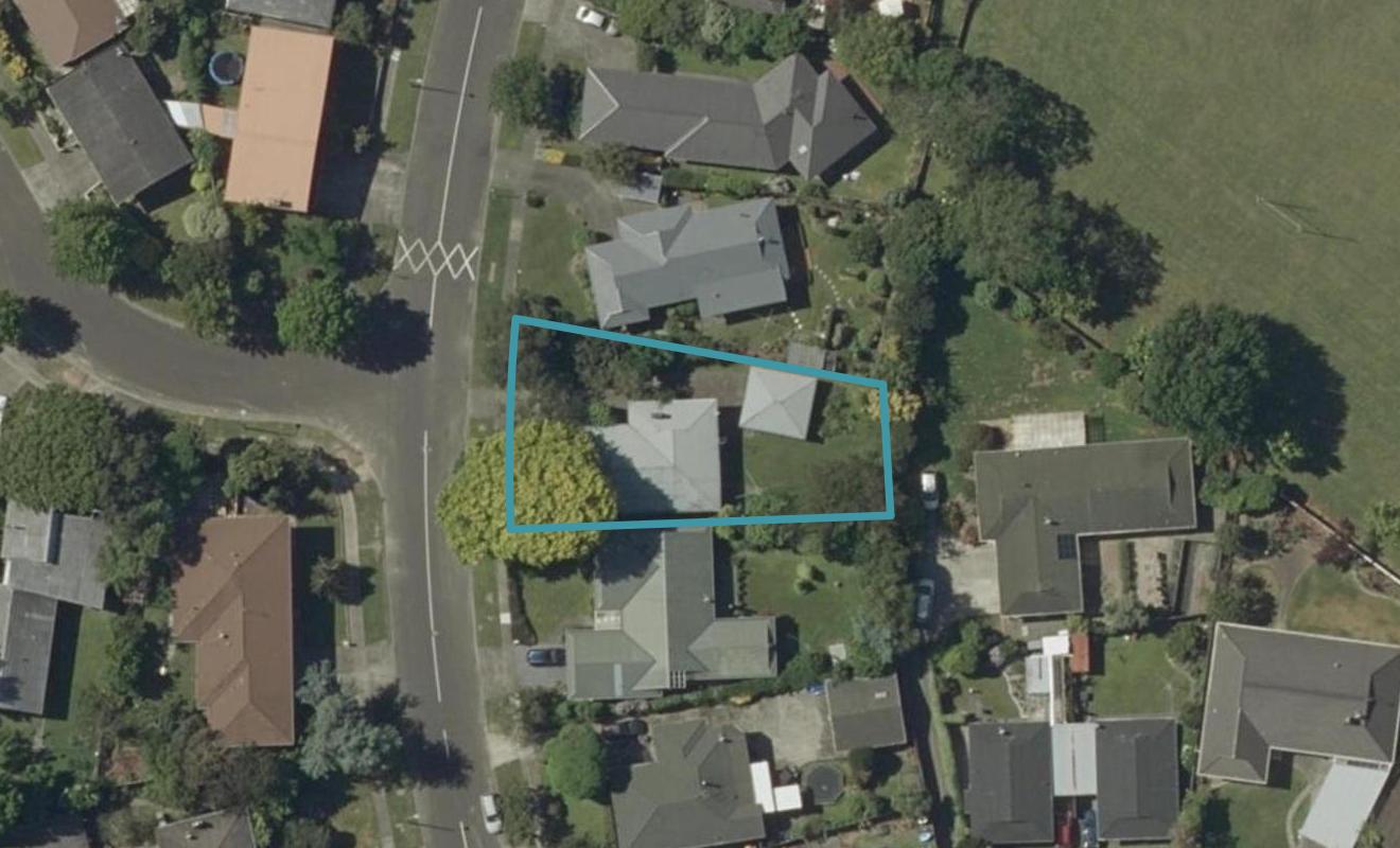 63 Wikiriwhi Crescent, Awapuni, Palmerston North - Carousel 1