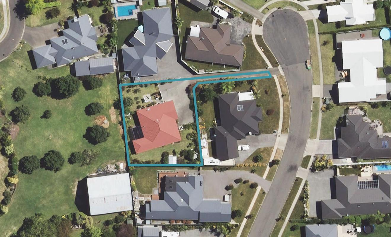 12 Charteris Rise, Riverdale, Gisborne - Carousel 1