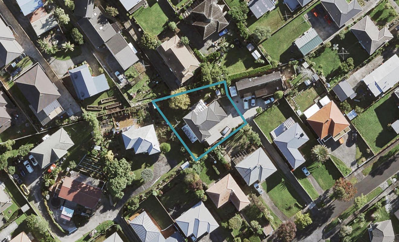 30 Peter Mulgrew Street, New Windsor, Auckland - Carousel 1