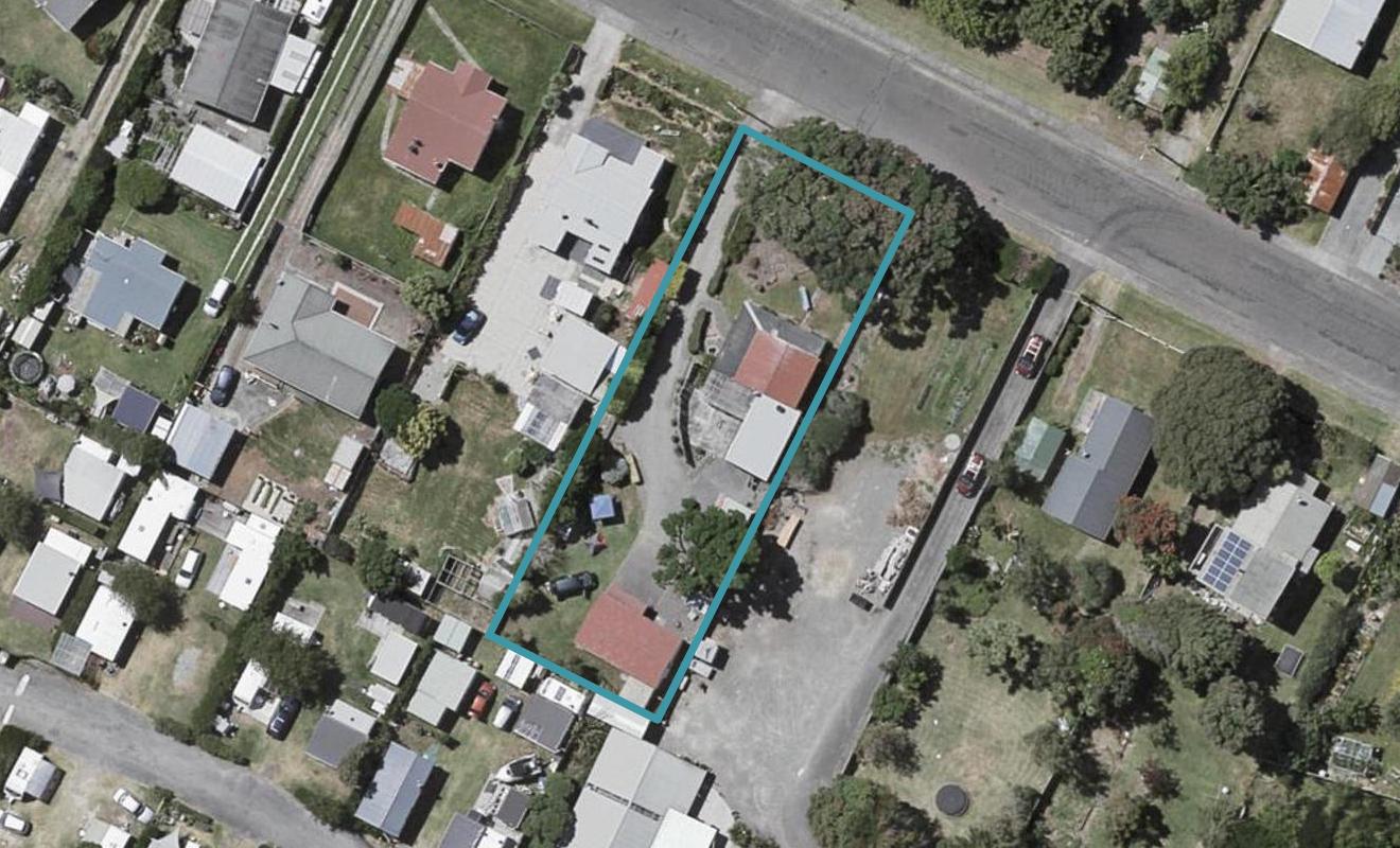 11 Manuka Street, Otaki Beach, Otaki - Carousel 1