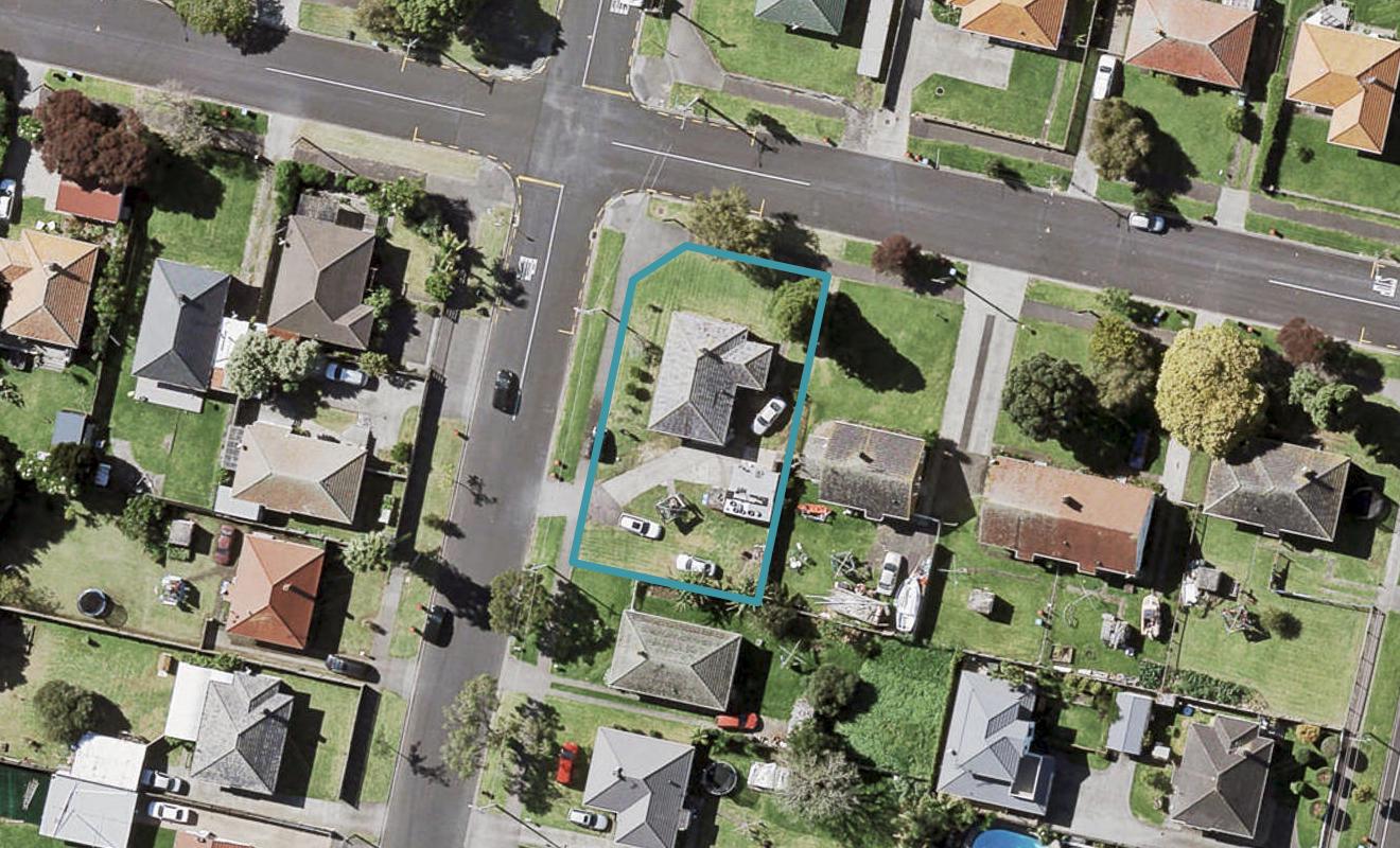 55 Anderson Avenue, Point England, Auckland - Carousel 1