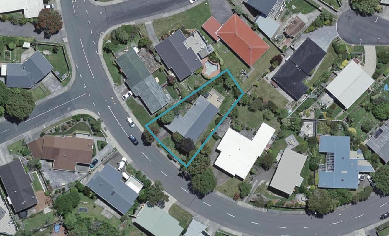 52 Churton Drive, Churton Park, Wellington - Carousel 1