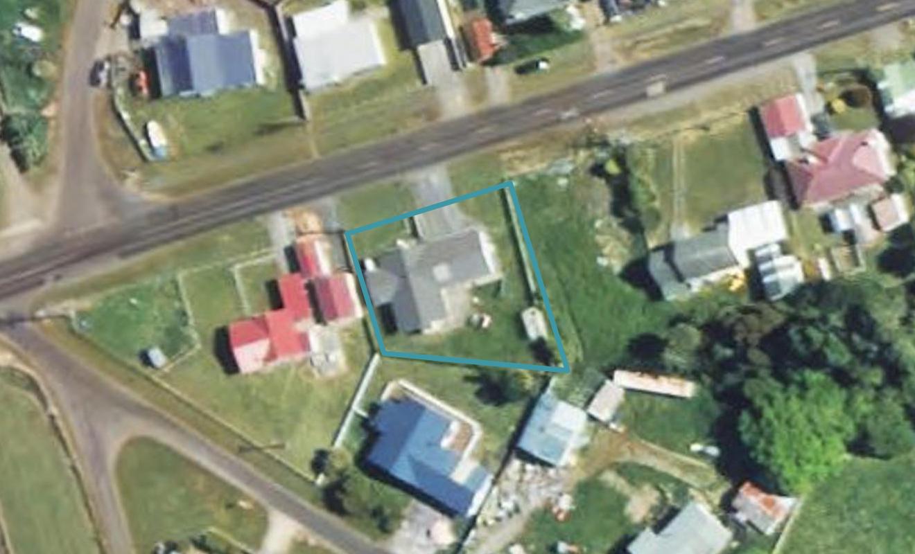 10 Beaconsfield Road, Midhirst, Stratford - Carousel 1