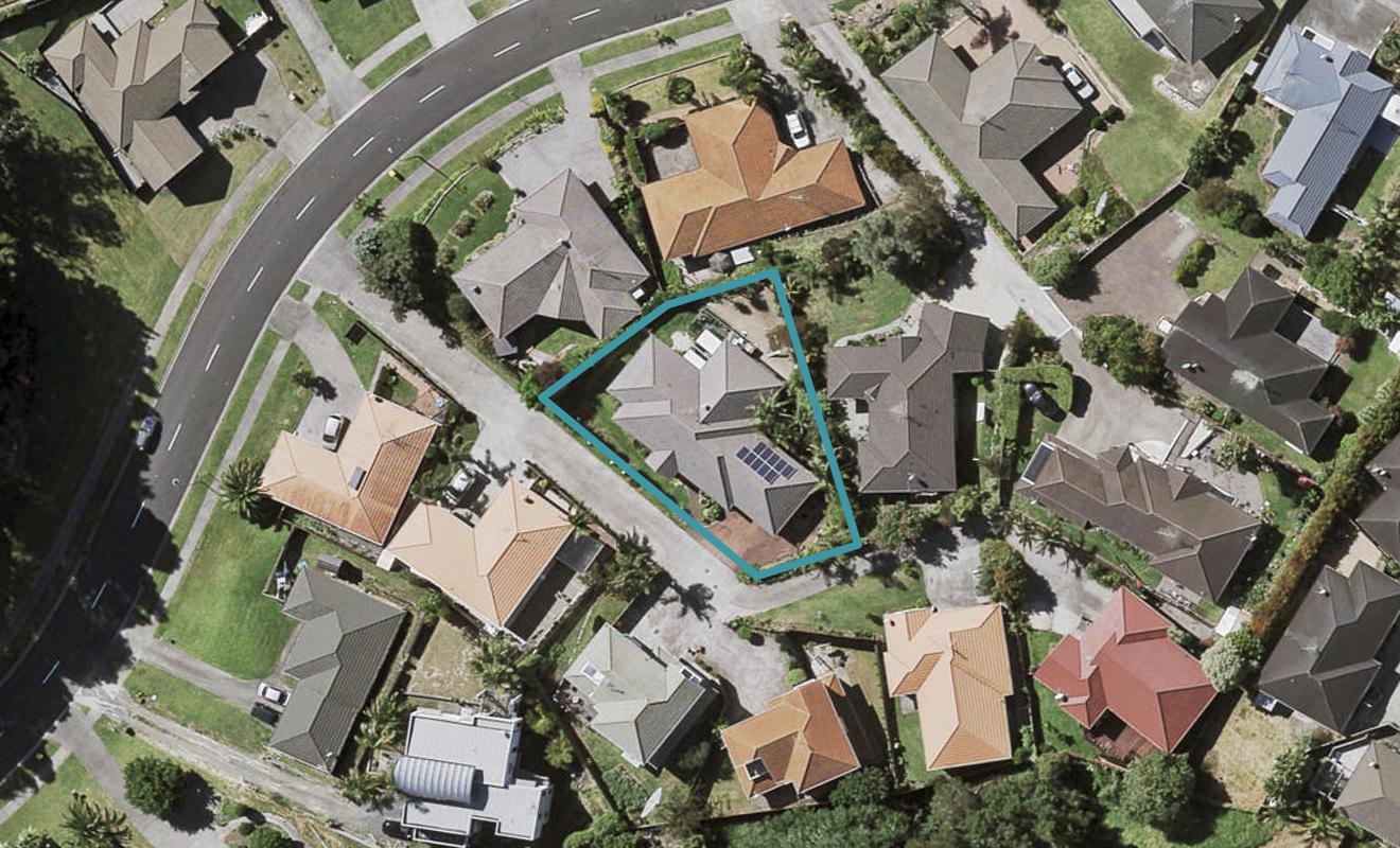 34 De Havilland Drive, Goodwood Heights, Auckland - Carousel 1