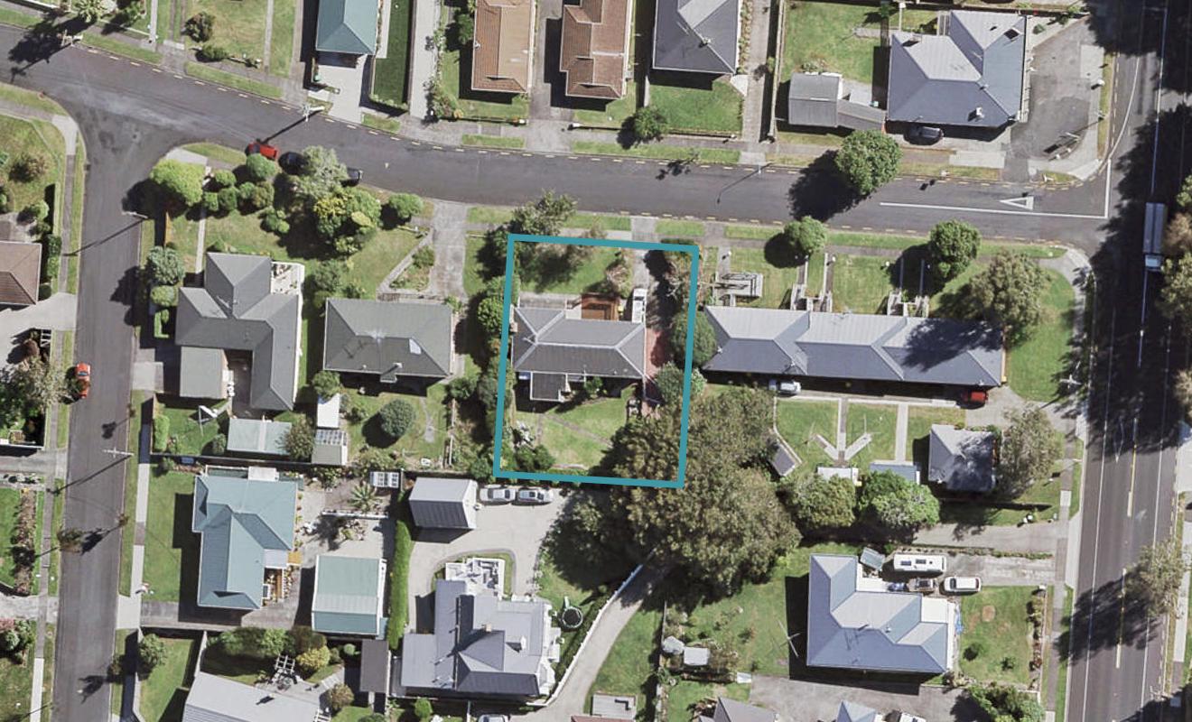 14 Lawrie Avenue, Pukekohe, Pukekohe - Carousel 1