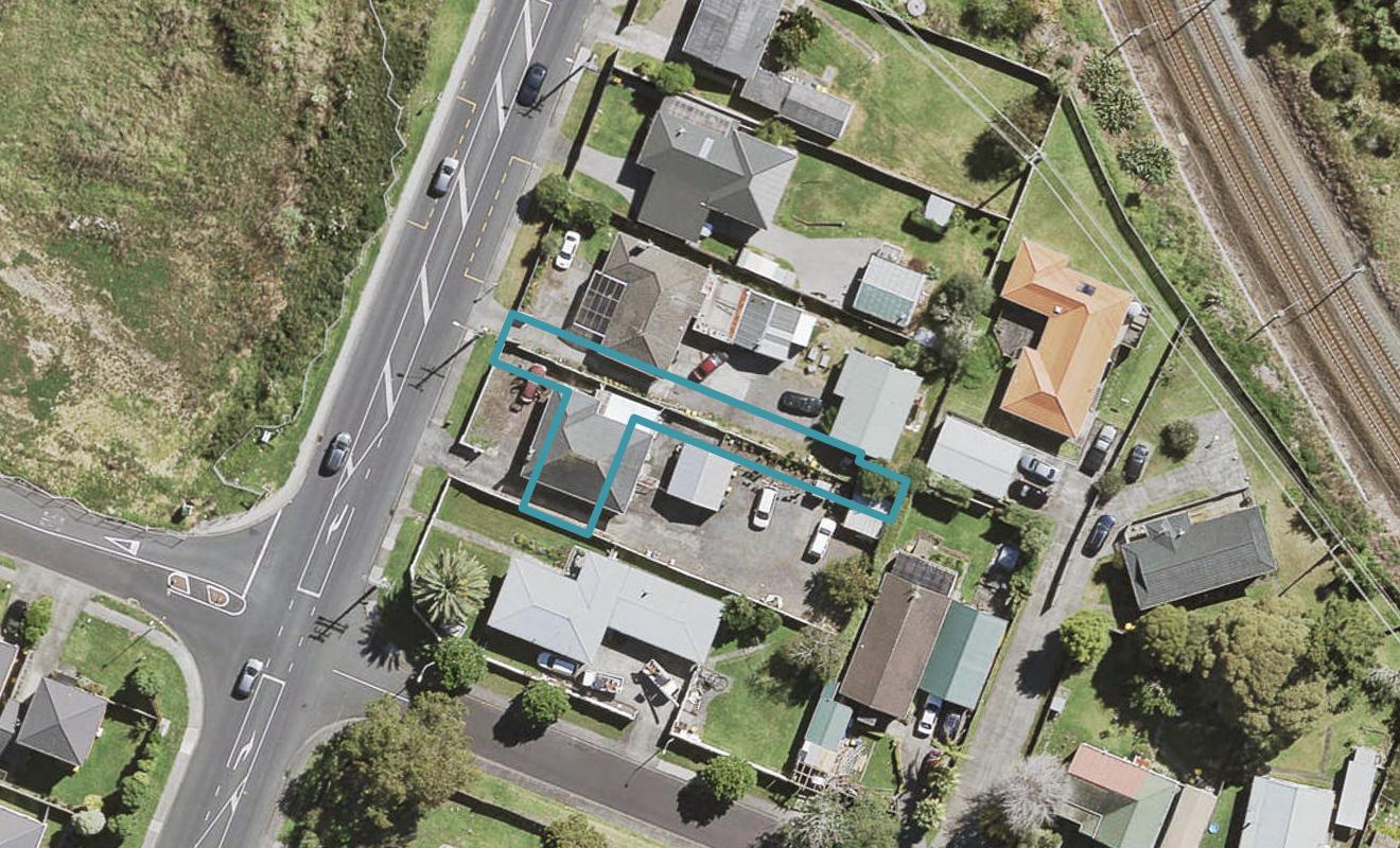 38B Seymour Road, Sunnyvale, Auckland - Carousel 1