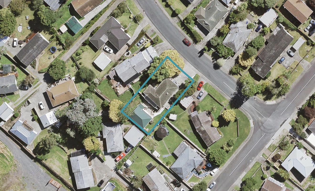19 Parma Place, Henderson, Auckland - Carousel 1