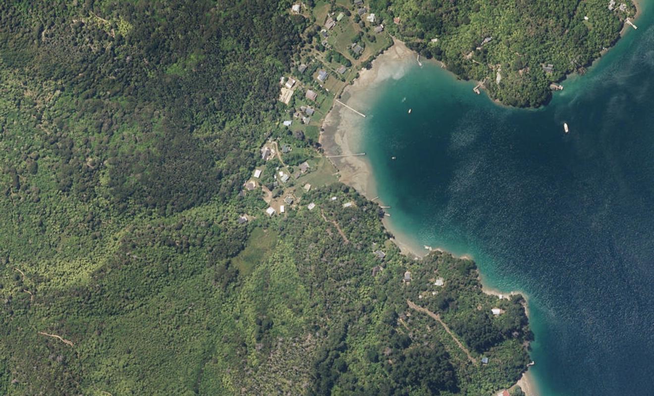 0 West Bay, Lochmara Bay - Carousel 1