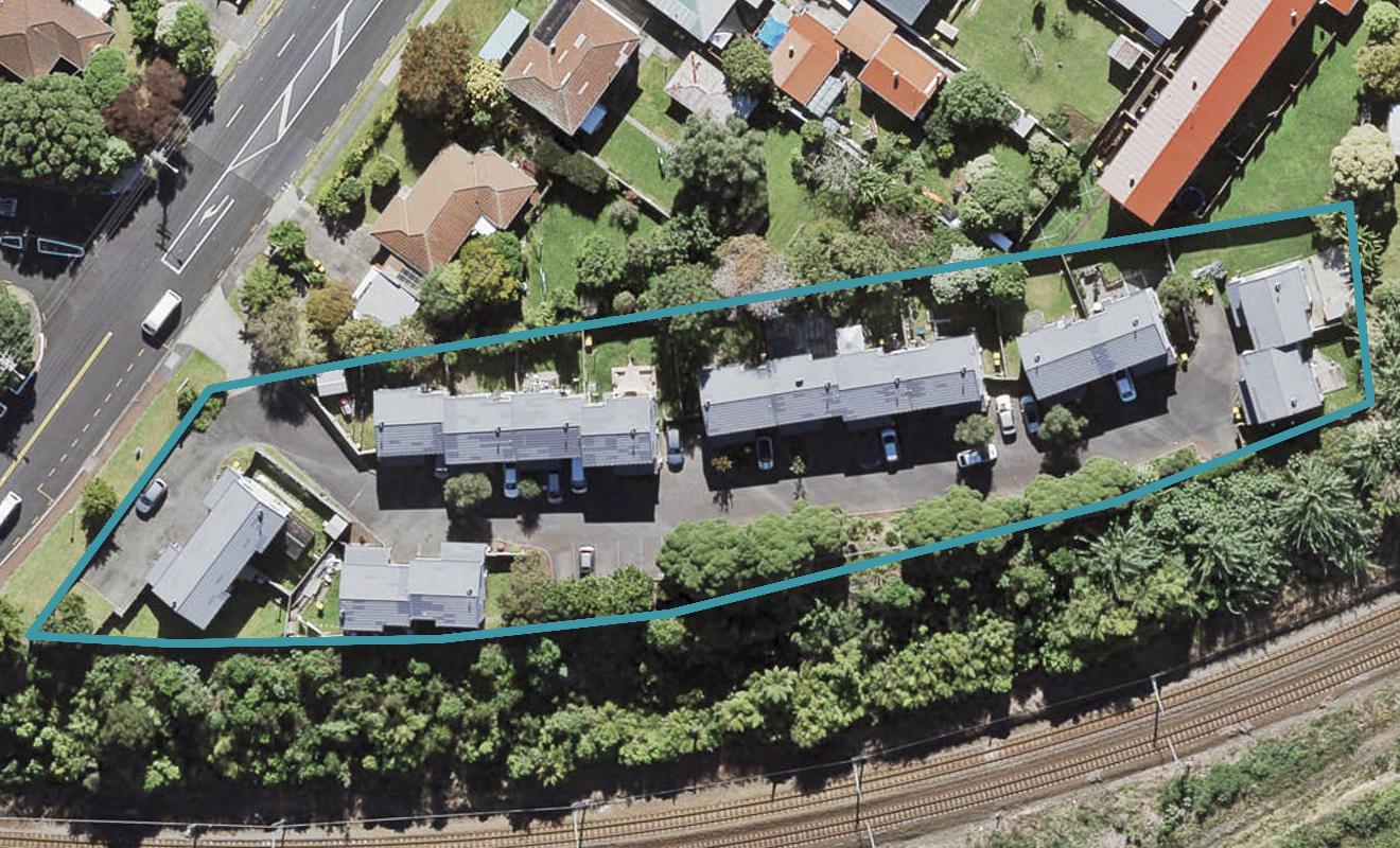 4/36 West Coast Road, Glen Eden, Auckland - Carousel 1
