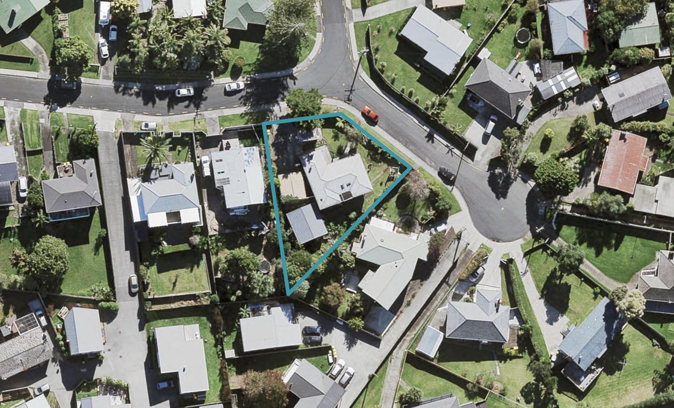 11 Mackwood Place, Birkdale, Auckland - Carousel 1