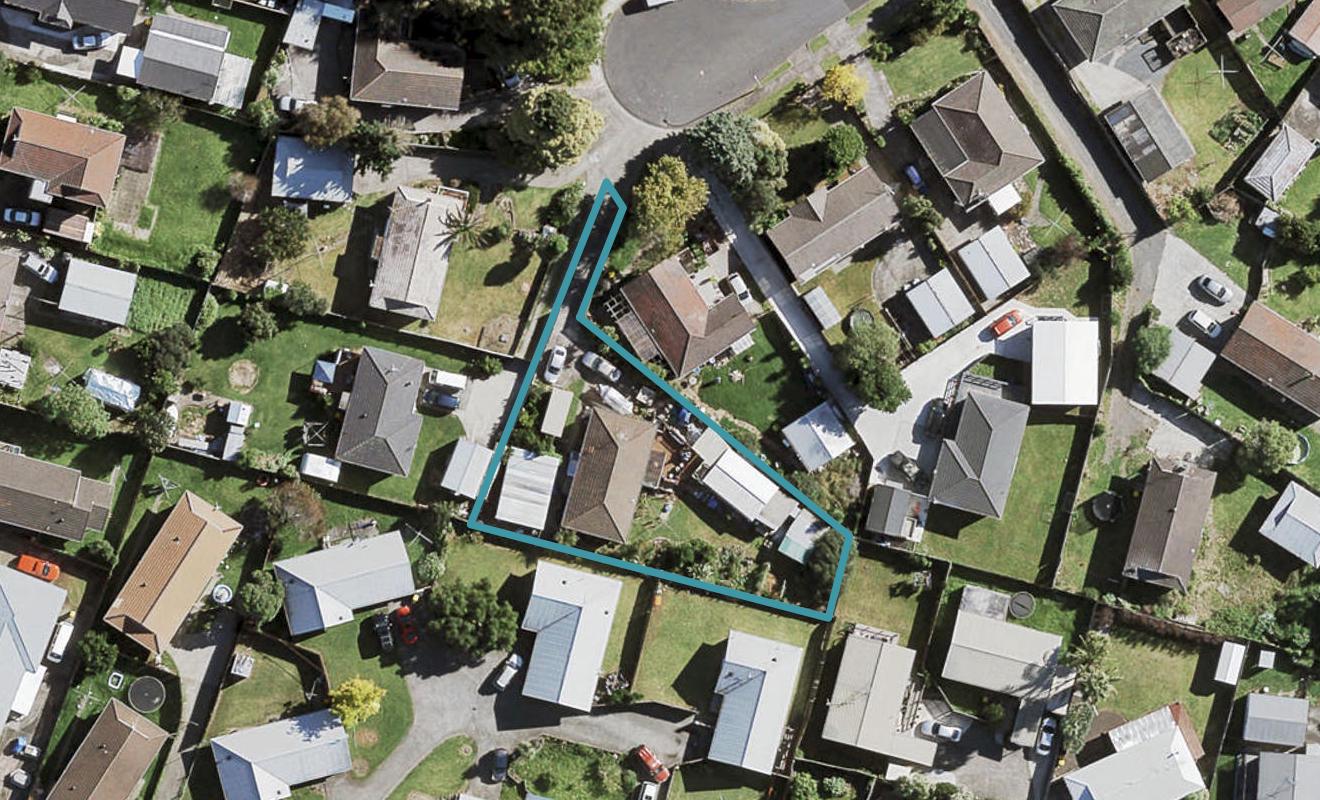 18 Joshua Place, Weymouth, Auckland - Carousel 1