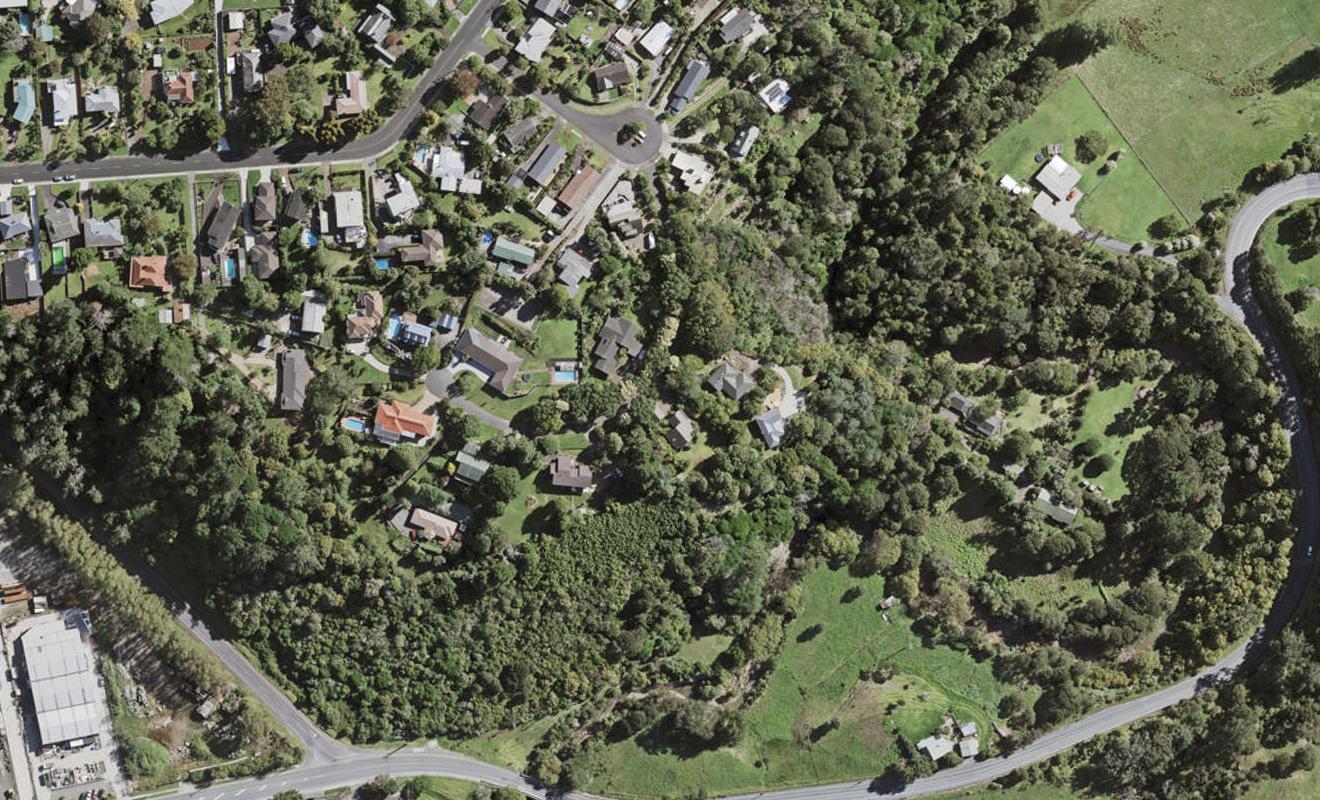 22 Redmount Place, Red Hill, Papakura - Carousel 1