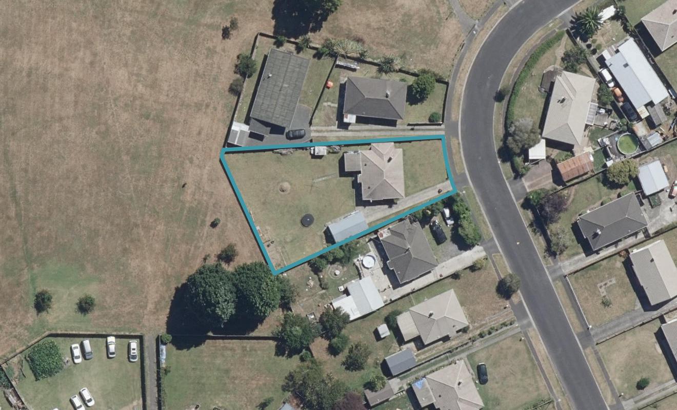 27 Paul Crescent, Fairfield, Hamilton - Carousel 1