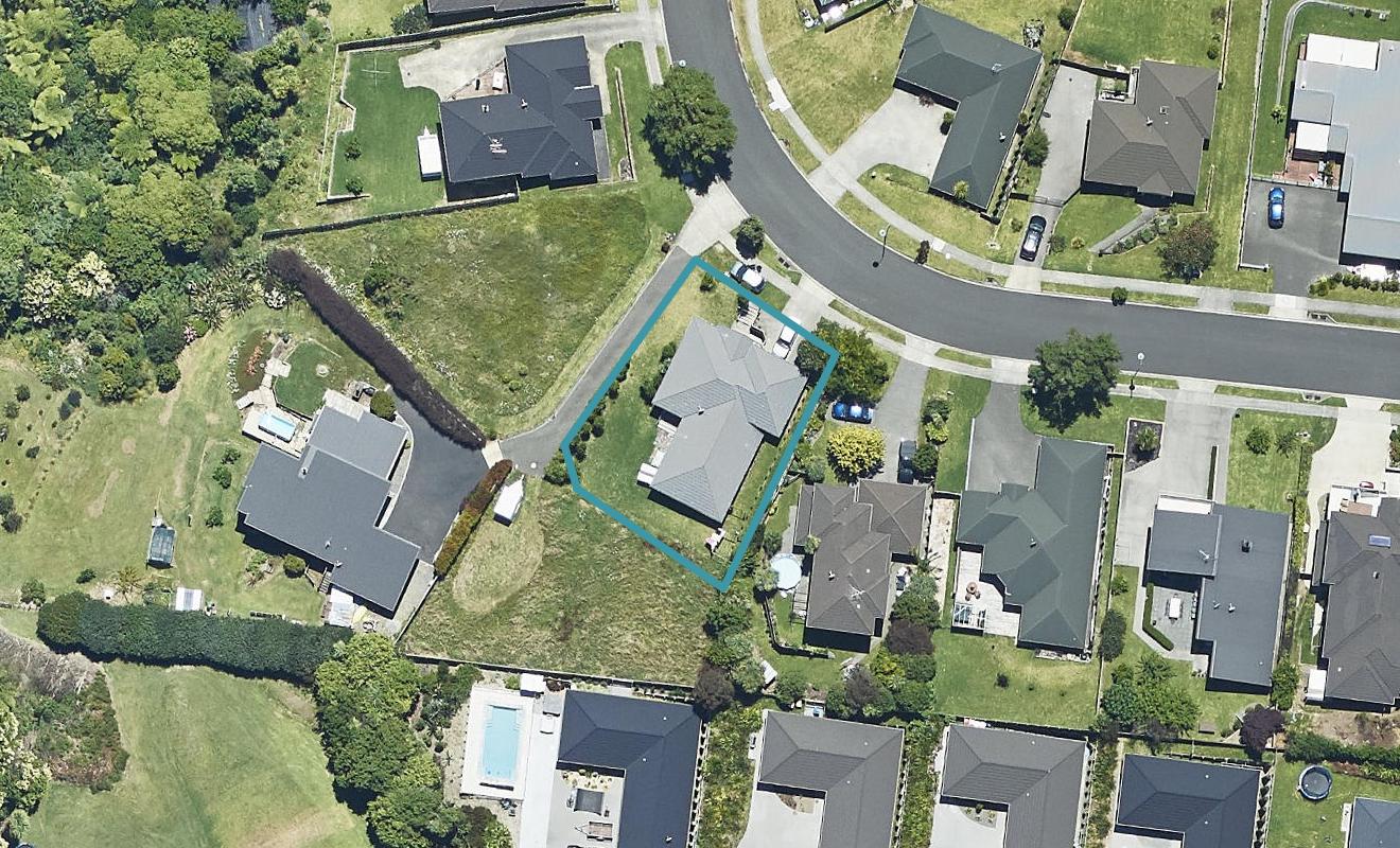 81 Orion Drive, Welcome Bay, Tauranga - Carousel 1