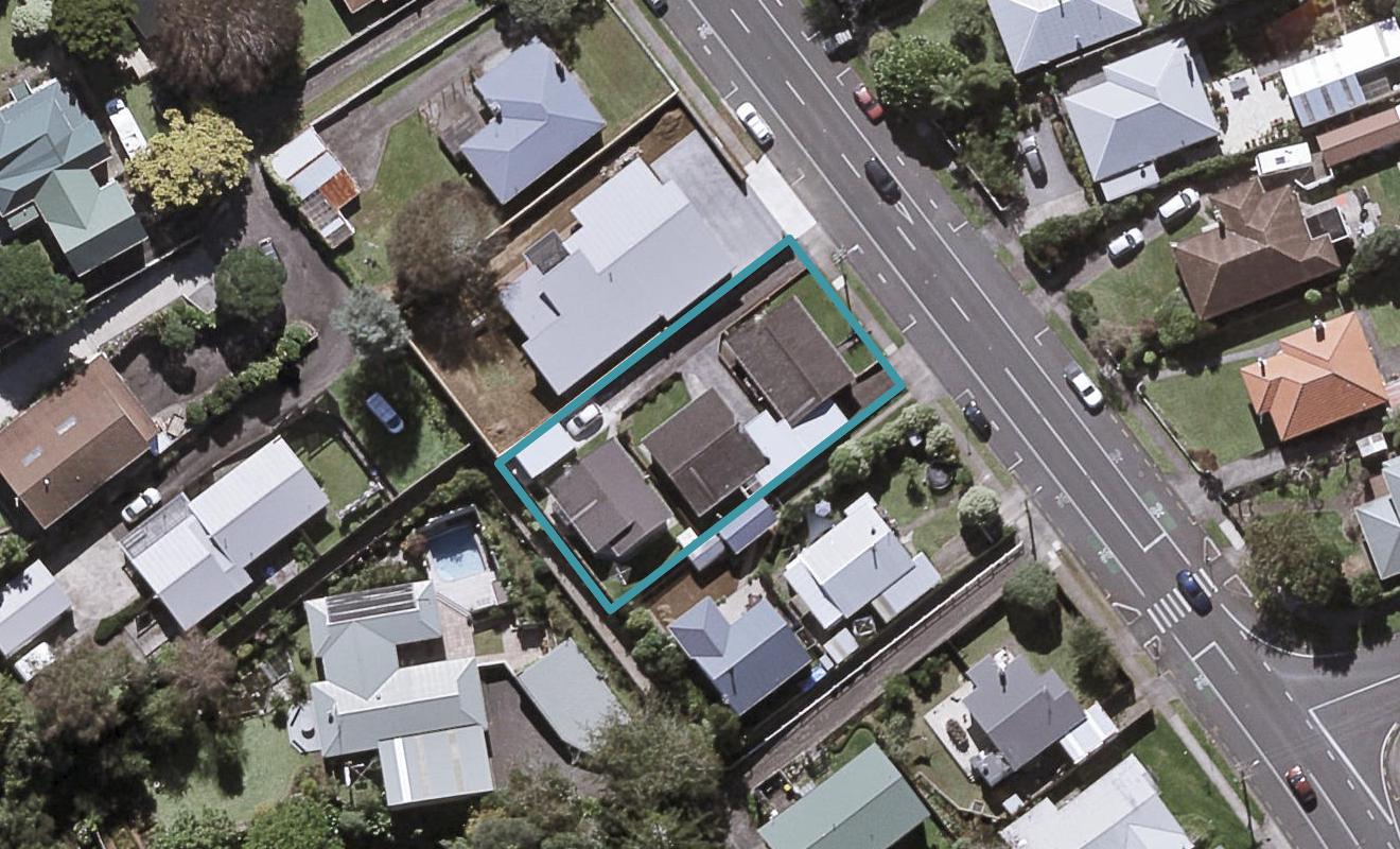 168B Mangorei Road, Merrilands, New Plymouth - Carousel 1