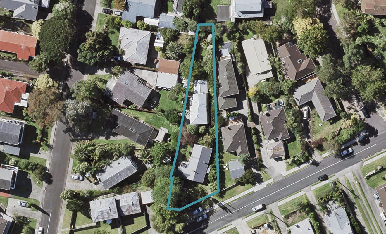 2/31 Richards Avenue, Forrest Hill, Auckland - Carousel 1
