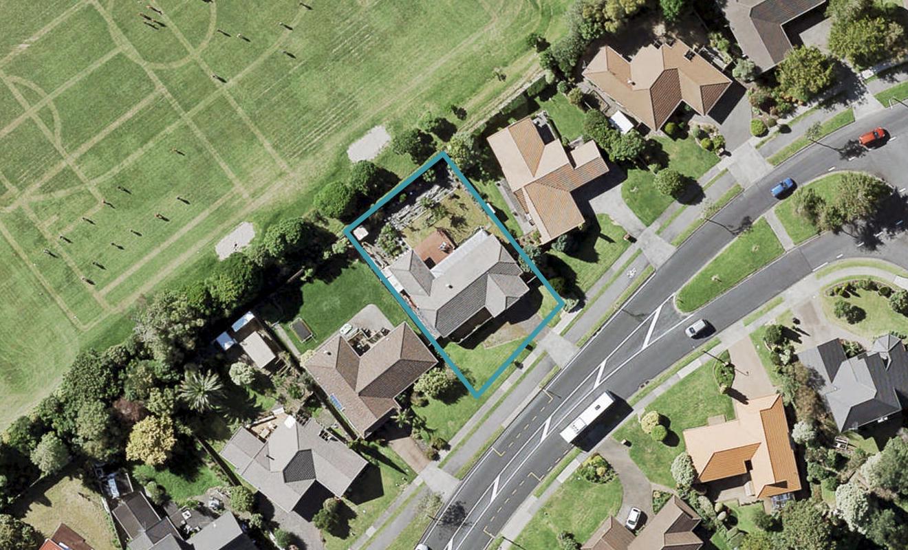 13 Meadowland Drive, Somerville, Auckland - Carousel 1