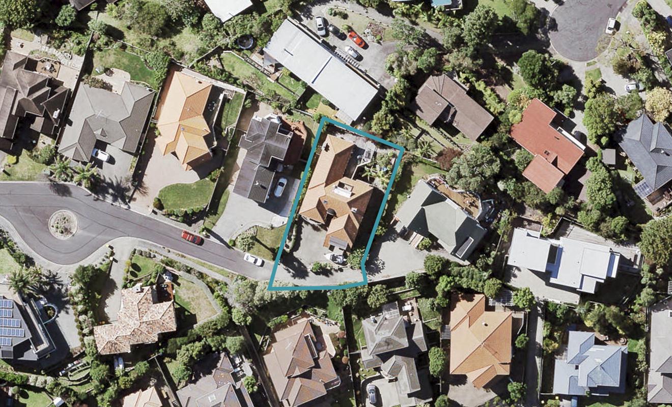 30 St Clair Place, Browns Bay, Auckland - Carousel 1
