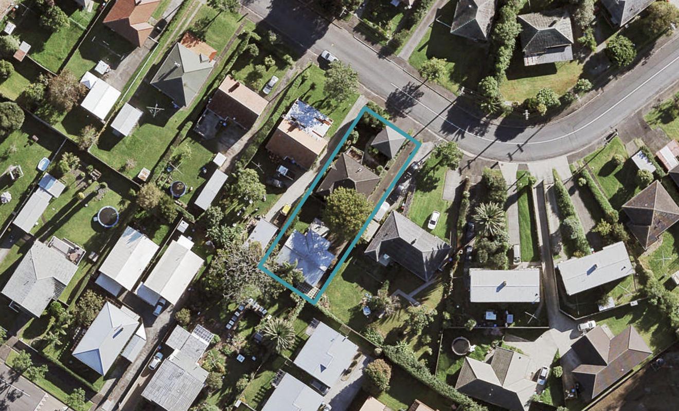 28 Daventry Street, Waterview, Auckland - Carousel 1
