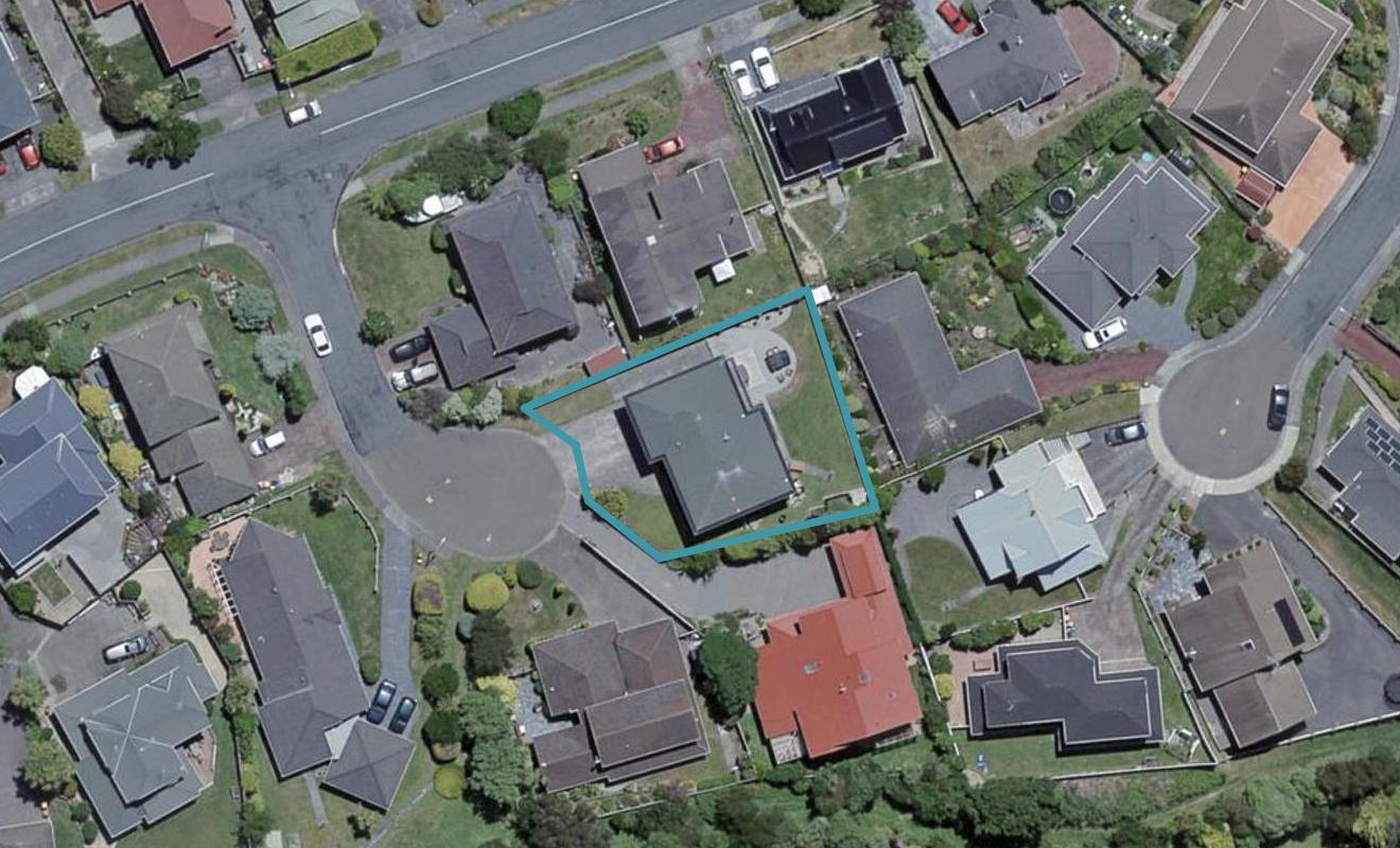 3 Glendale Grove, Churton Park, Wellington - Carousel 1