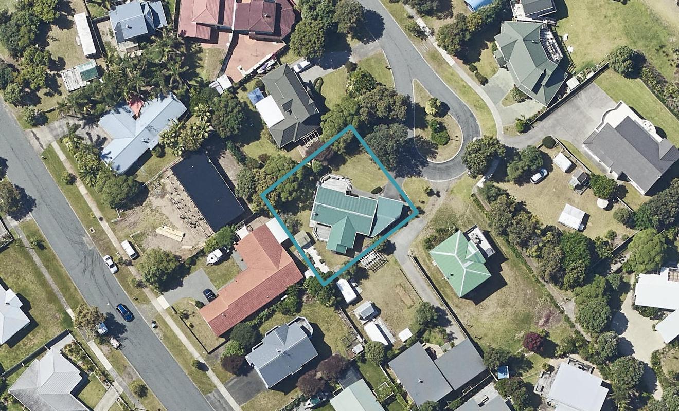 8 Tuhua Place, Bowentown, Waihi Beach - Carousel 1