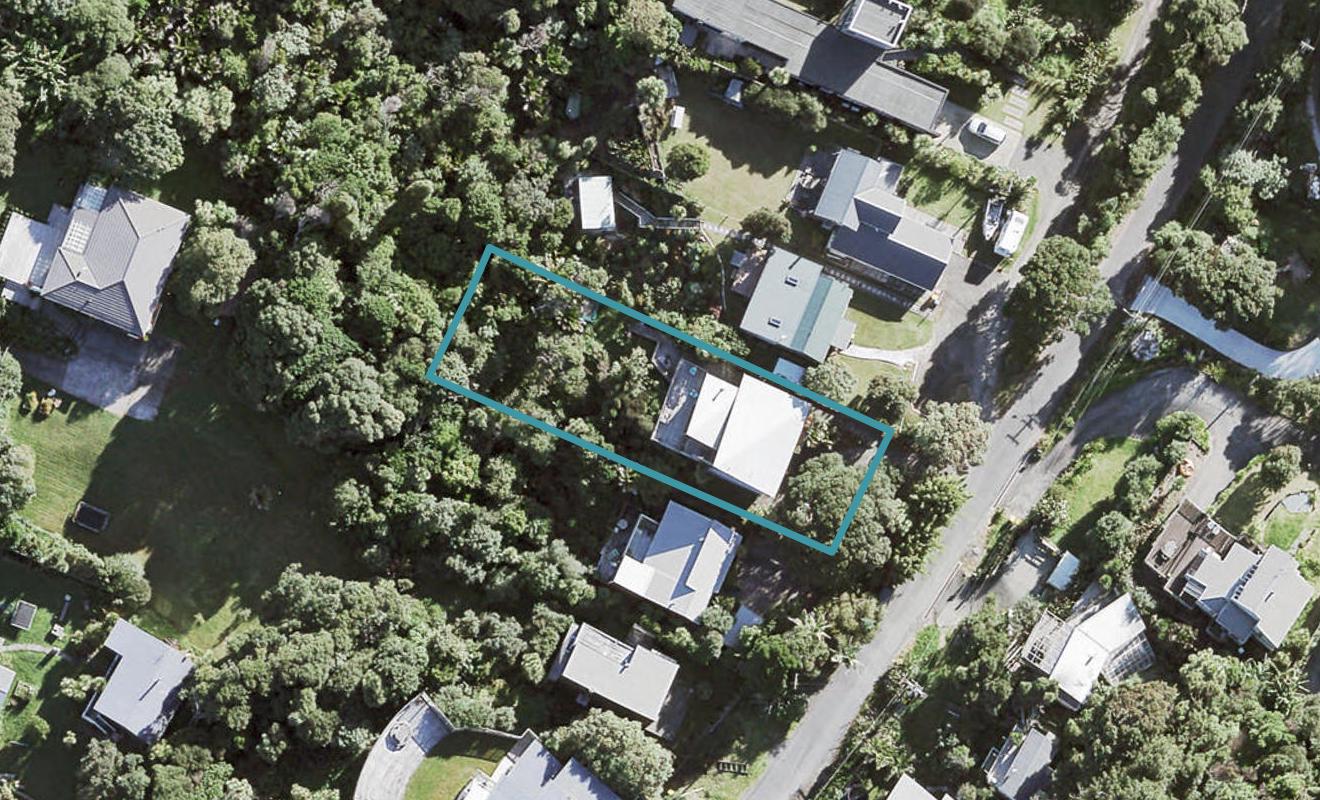 64 Domain Crescent, Waimauku - Carousel 1