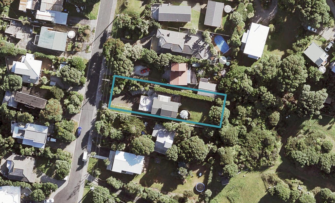 10 Ngatira Road, Waimauku - Carousel 1