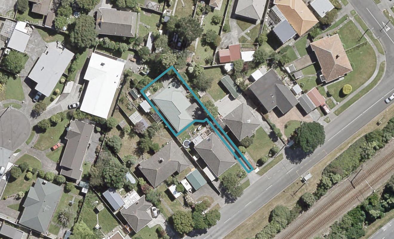 2/141 Oxford Terrace, Epuni, Lower Hutt - Carousel 1