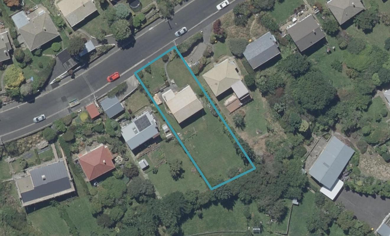 46 Prospect Bank, Wakari, Dunedin - Carousel 1