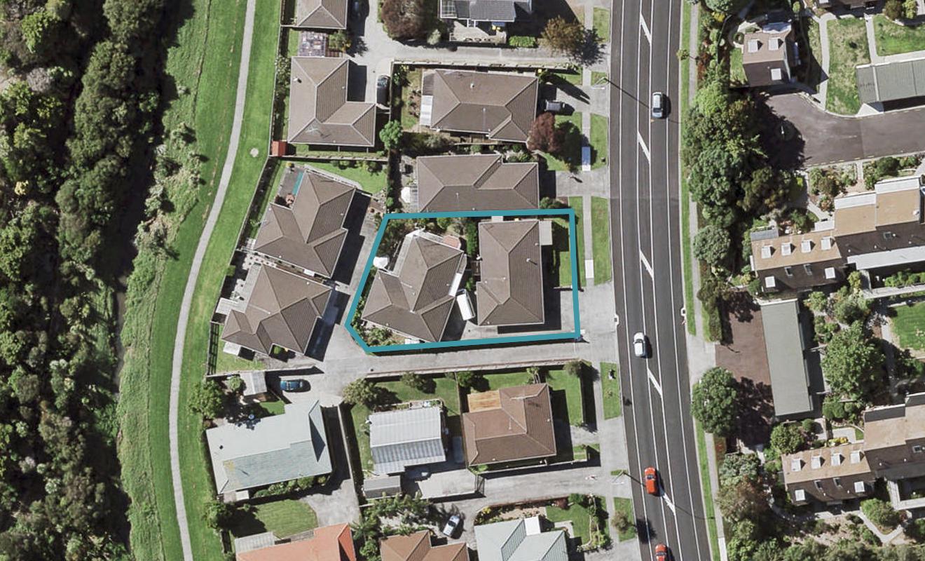 1/71 Aviemore Drive, Highland Park, Auckland - Carousel 1