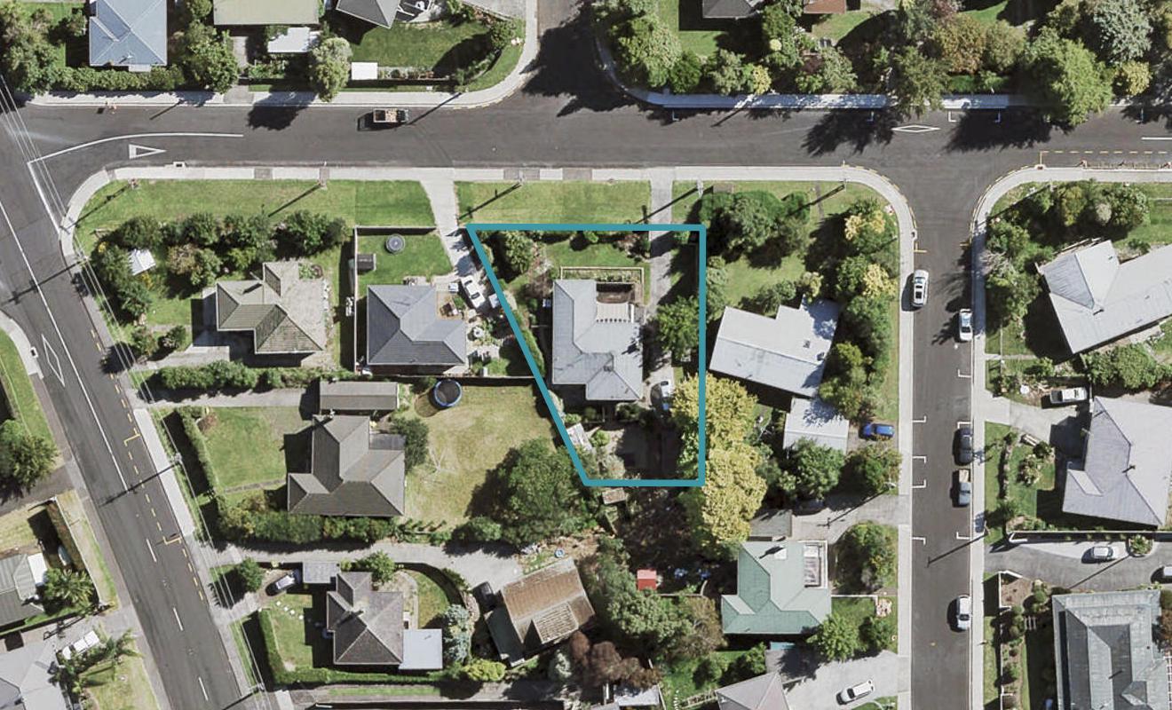 1 Tasman Drive, Opaheke, Papakura - Carousel 1