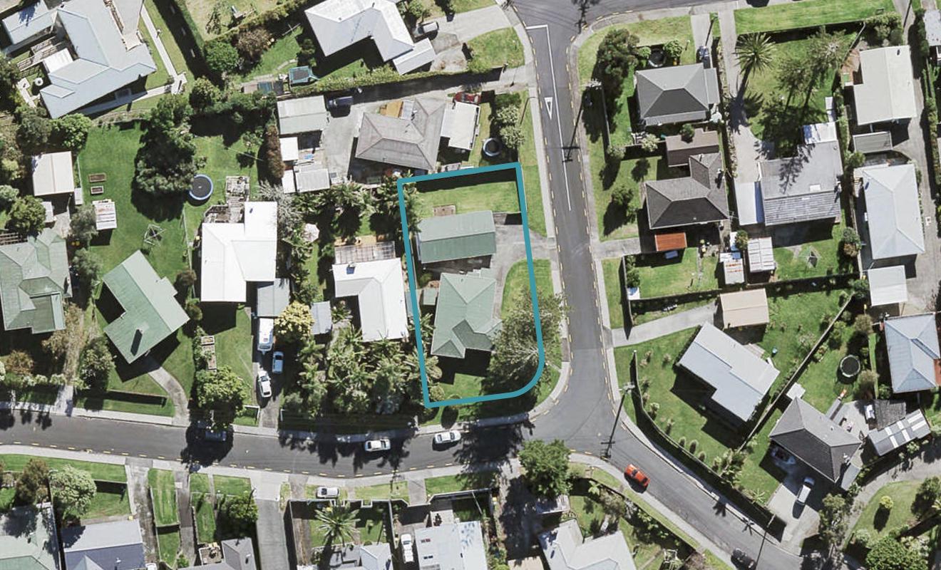 3 Saffron Street, Birkdale, Auckland - Carousel 1