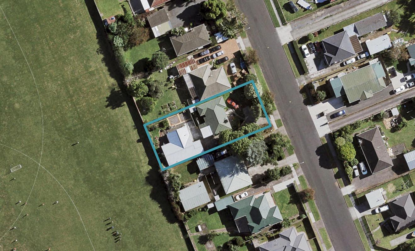 2/30 Sturdee Road, Manurewa, Auckland - Carousel 1