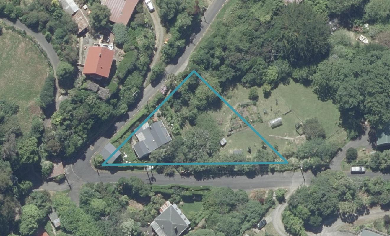 27 Coombe Hay Terrace, Careys Bay, Port Chalmers - Carousel 1