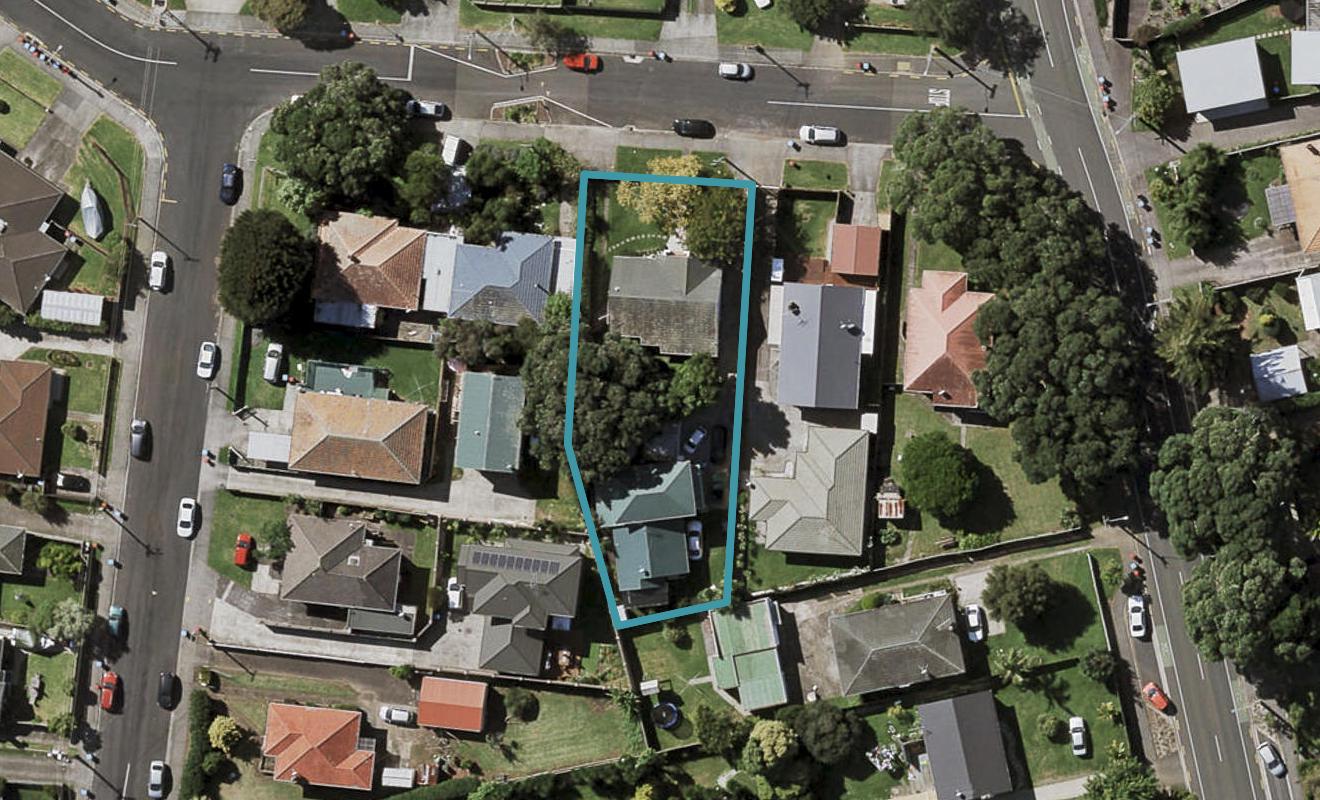 15A Roslyn Road, Mount Wellington, Auckland - Carousel 1
