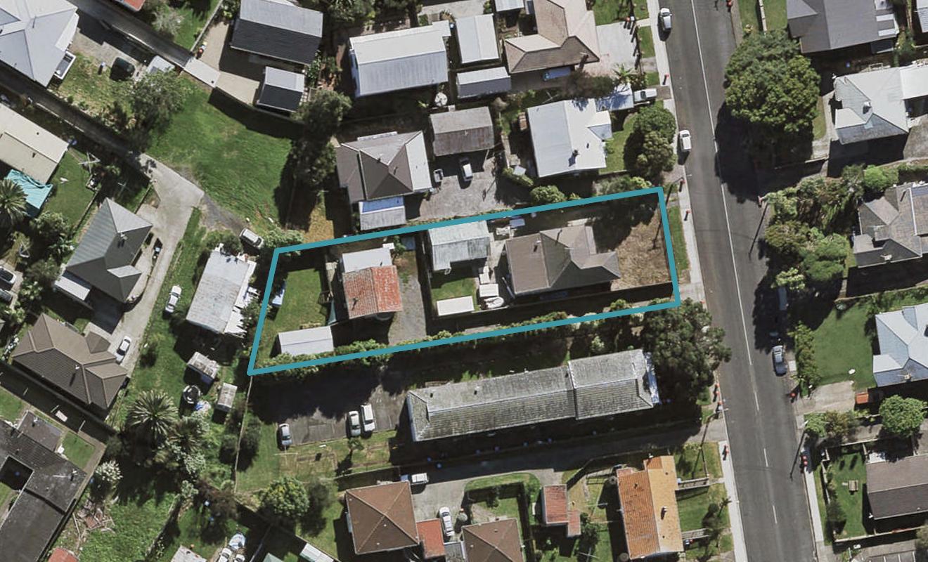 13 Golf Avenue, Otahuhu, Auckland - Carousel 1